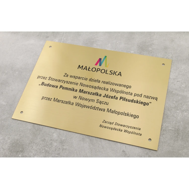 Tabliczka pamiątkowa - mosiądz szczotkowany - grawer CNC i druk UV - wym. 297x210 (A4) - TAB117 