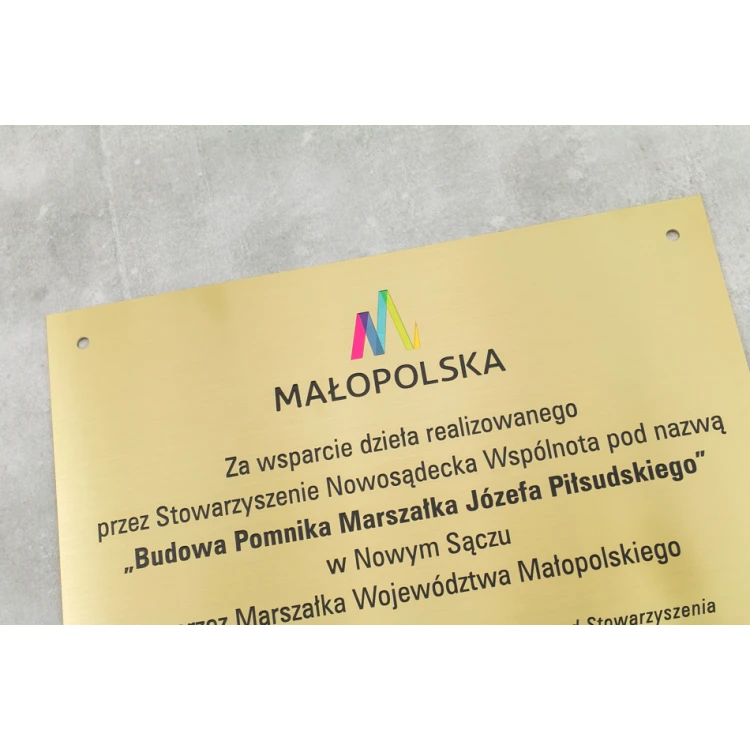 Tabliczka pamiątkowa - mosiądz szczotkowany - grawer CNC i druk UV - wym. 297x210 (A4) - TAB117 