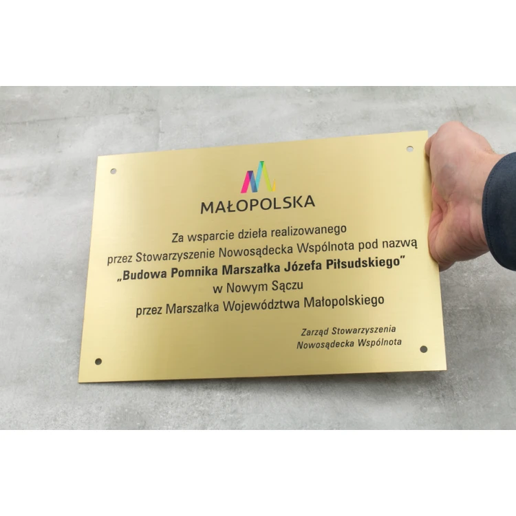Tabliczka pamiątkowa - mosiądz szczotkowany - grawer CNC i druk UV - wym. 297x210 (A4) - TAB117 