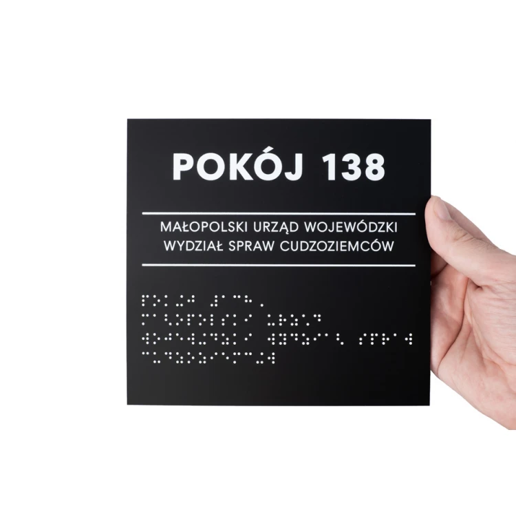 Tabliczka z  pismem Braille'a - akryl czarny mat - wym. 160x180mm - DARK - TAB389