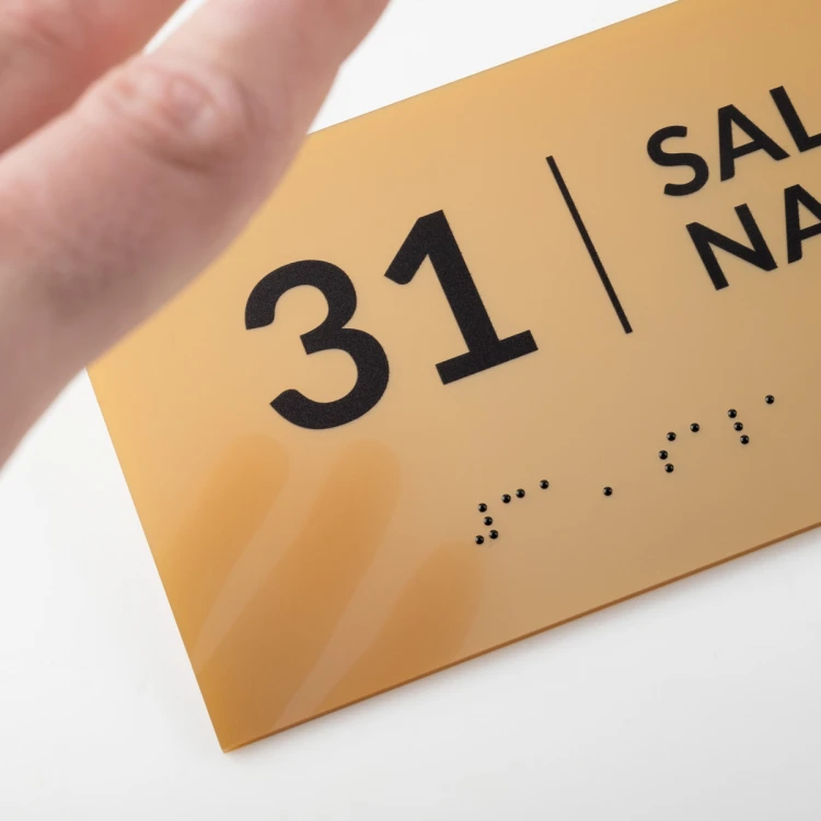 Tabliczka z pismem Braille'a - akryl złoty - wym. 200x100mm - TAB493