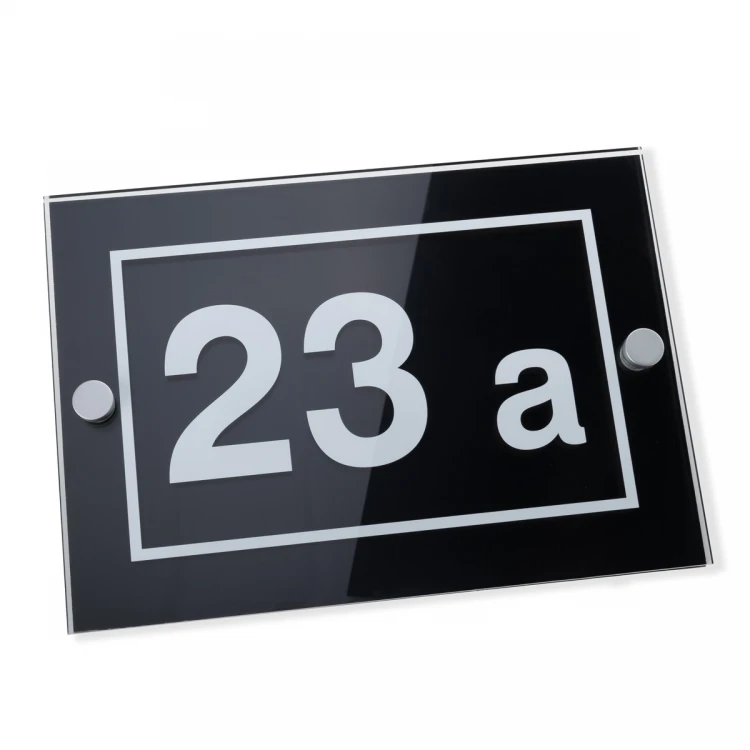 Tabliczka z numerem domu - plexi i czarny dibond - wym. 297x210mm (A4) - SPD044