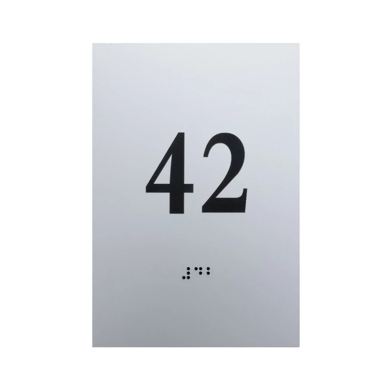 Tabliczka z pismem Braille'a - srebrny laminat grawerski 3mm - wym. 100x150mm - TAB551