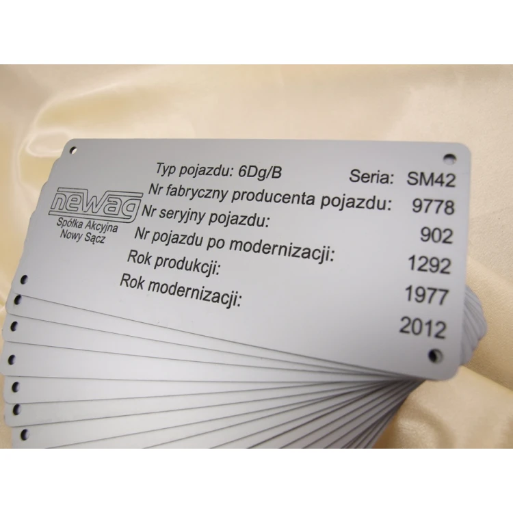 Tabliczka znamionowa srebrna G&S - wymiary: 180x80mm