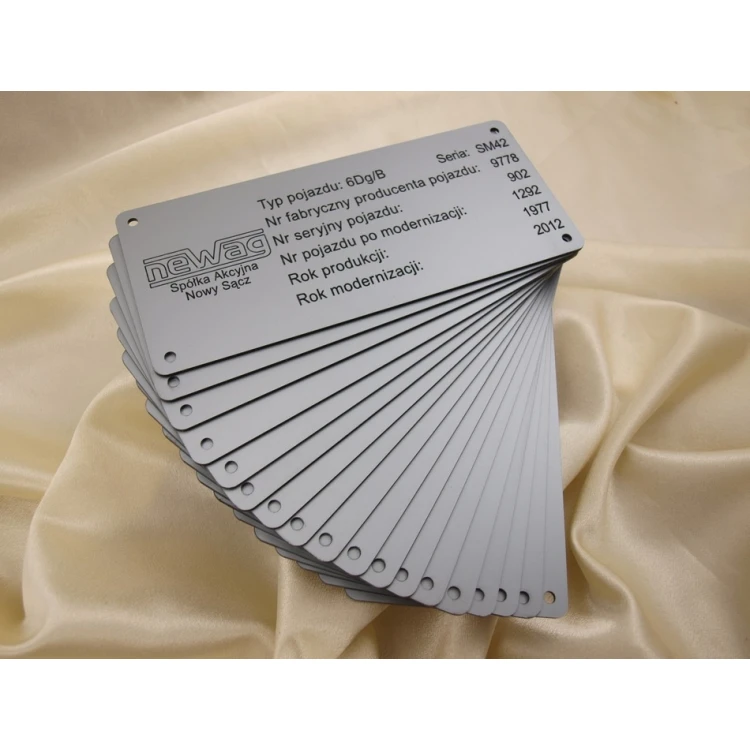 Tabliczka znamionowa srebrna G&S - wymiary: 180x80mm