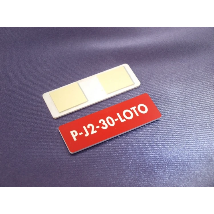 Tabliczki czerwone do oznakowań urządzeń  - wymiar: 60x20mm