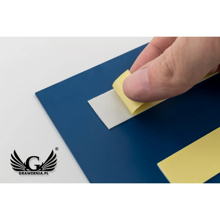 Tabliczki na toalety - złoty laminat z kolorowym grawerem - wym. 150x150mm - TT013