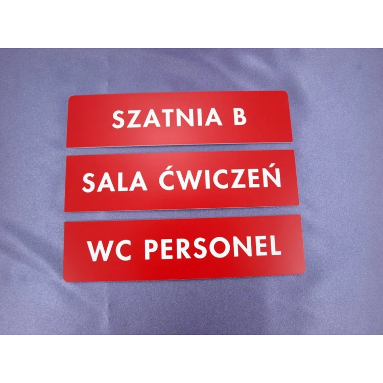 Tabliczki trzyczęściowe na drzwi lub ścianę - czerwone - wym. 20x5cm