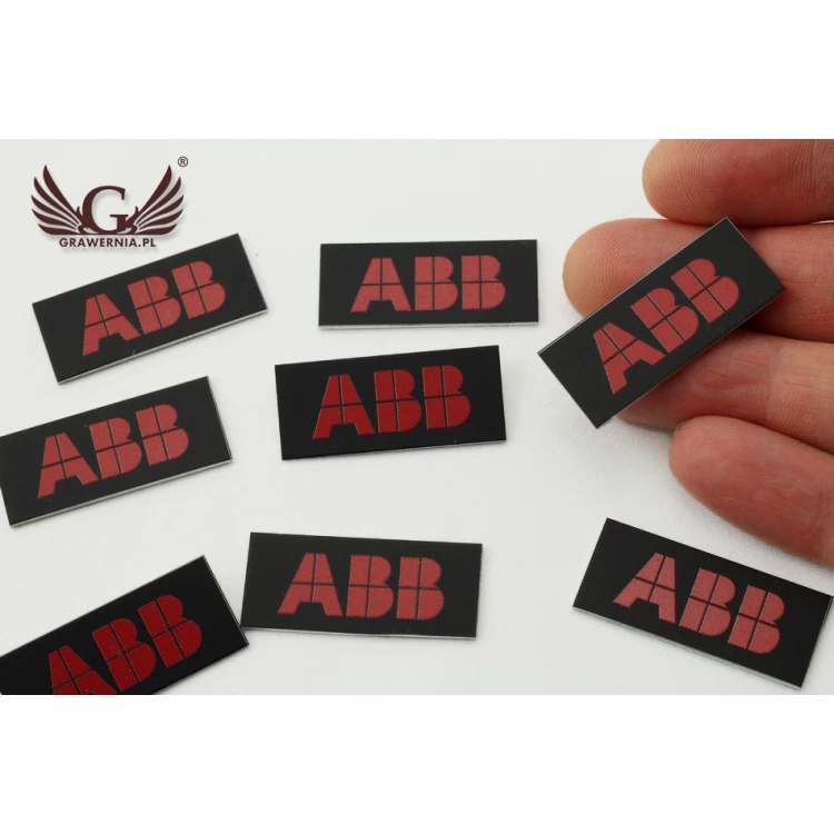 Tabliczki z logotypem z aluminium anodowanego czarnego - niezniszczalny druk - wymiary: 35x15mm