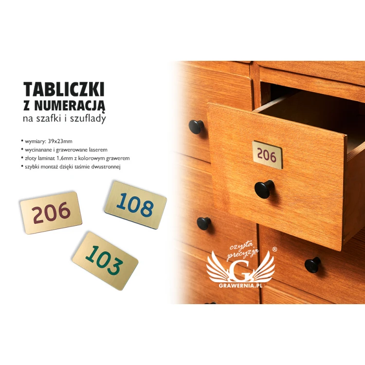 Tabliczki z numeracją na szafki i szuflady - złoty z kolorowym grawerem - ND026 - wym. 39x23mm 