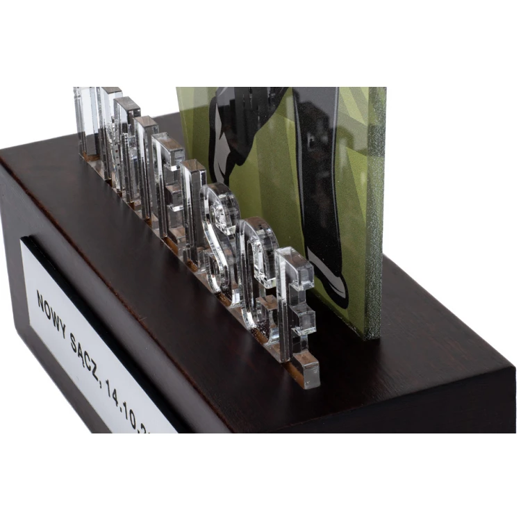 Trofeum akrylowe na drewnianym postumencie - Golf - wys. 22,5cm - DTA077
