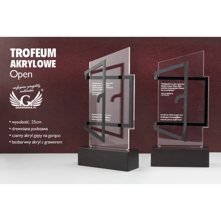Statuetka z plexi na drewnianym postumencie - Open - model DTA58 - wys. 25cm
