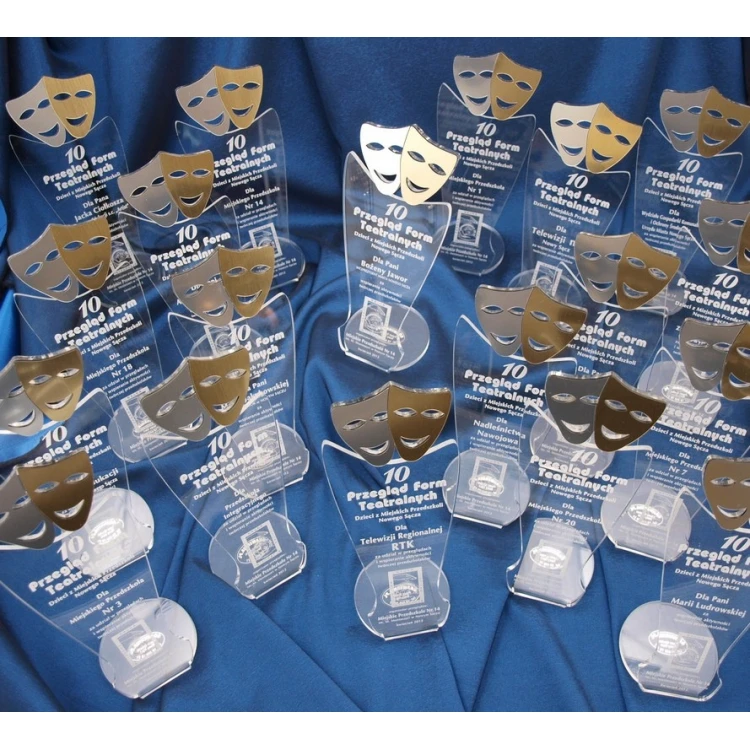 STATUETKA MASKI TEATRU - Przegląd Form Teatralnych - model DTA5 - wysokość 19,5 cm