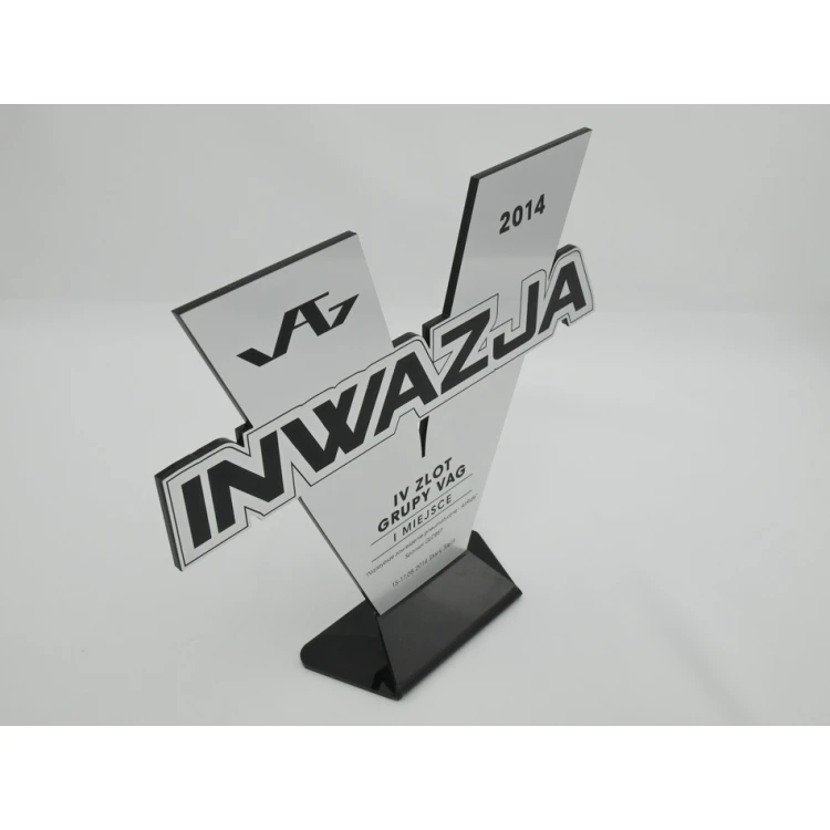 Trofeum sportowe VICTORY - model DTA19 - wysokość 23 cm