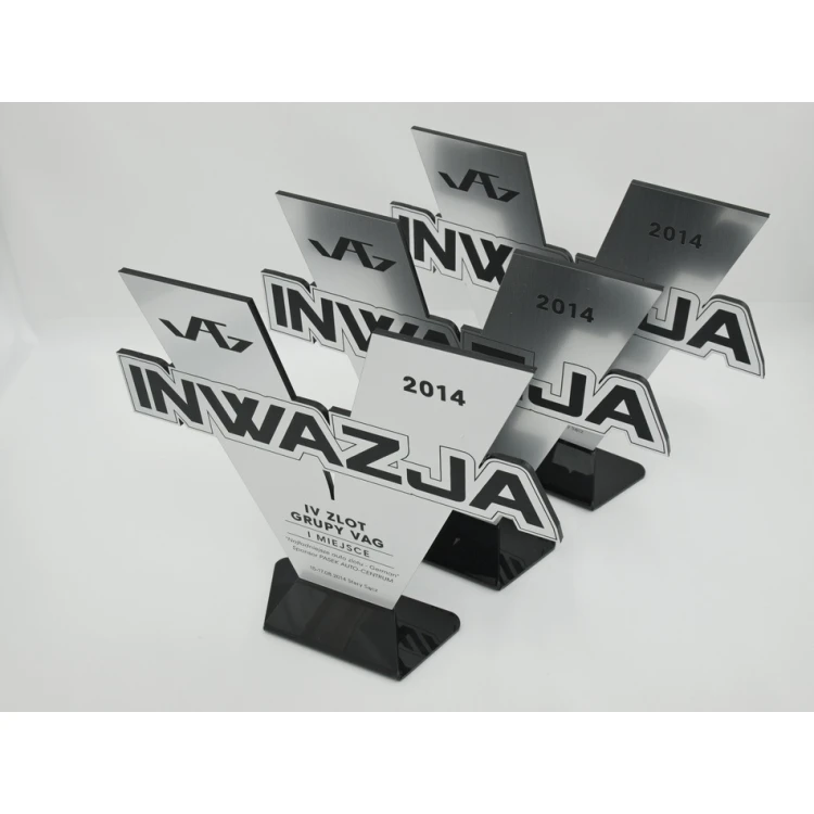 Trofeum sportowe VICTORY - model DTA19 - wysokość 23 cm