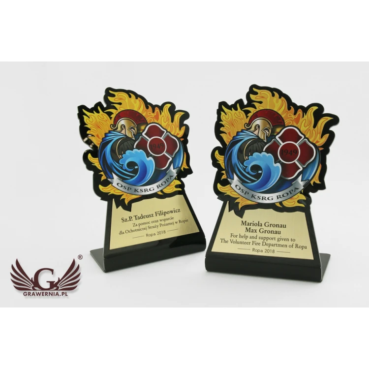 Trofeum Strażak z odznaką OSP - model DTA49 - wysokość 17cm - druk UV