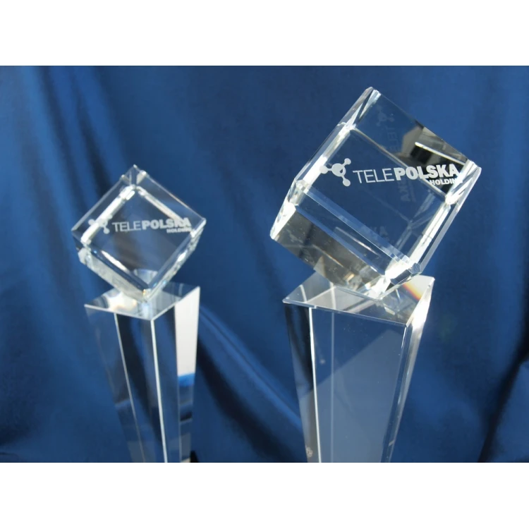 Trofeum szklane w etui - CEZAR