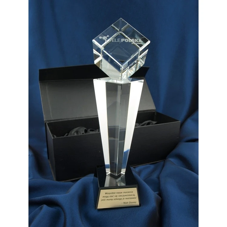 Trofeum szklane w etui - CEZAR