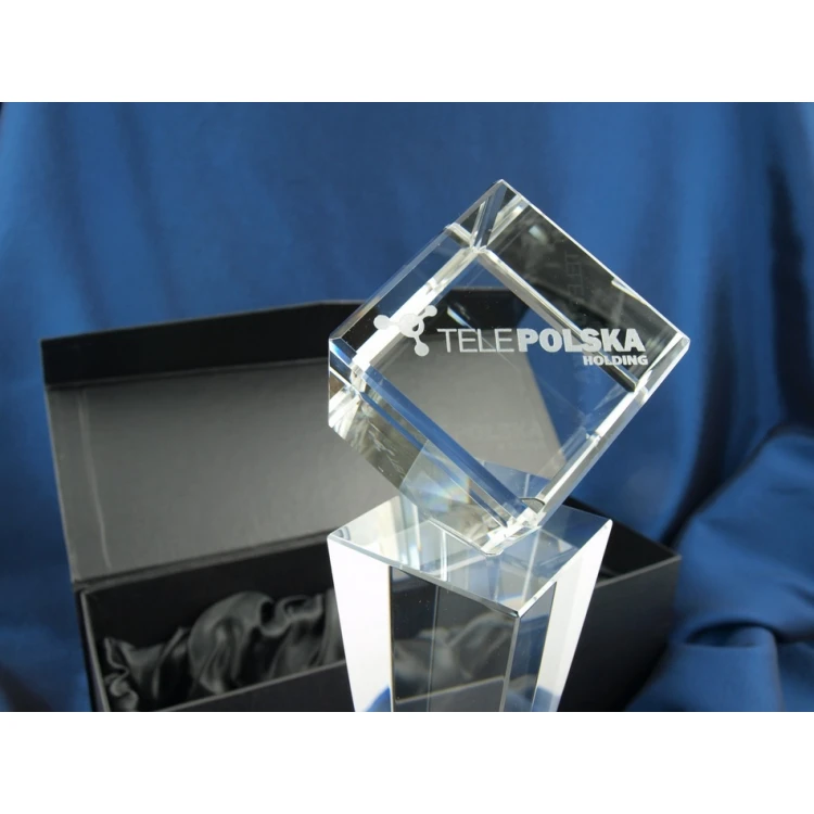 Trofeum szklane w etui - CEZAR