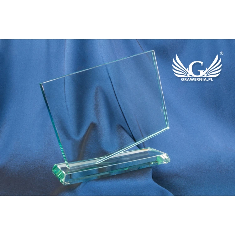 Trofeum szklane w etui - PRISM - grawerowane laserem - TSZ052