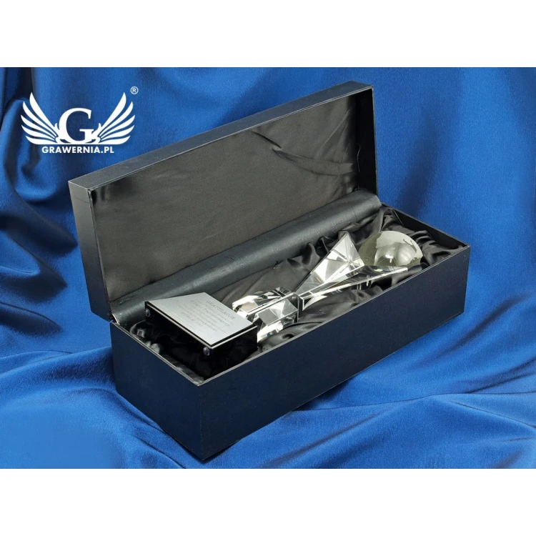 Trofeum szklane w etui - GLOBUS 