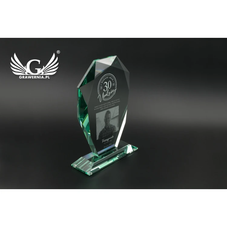 Trofeum szklane w etui - MILO z fotografią - Prezent Urodzinowy - TSZ062