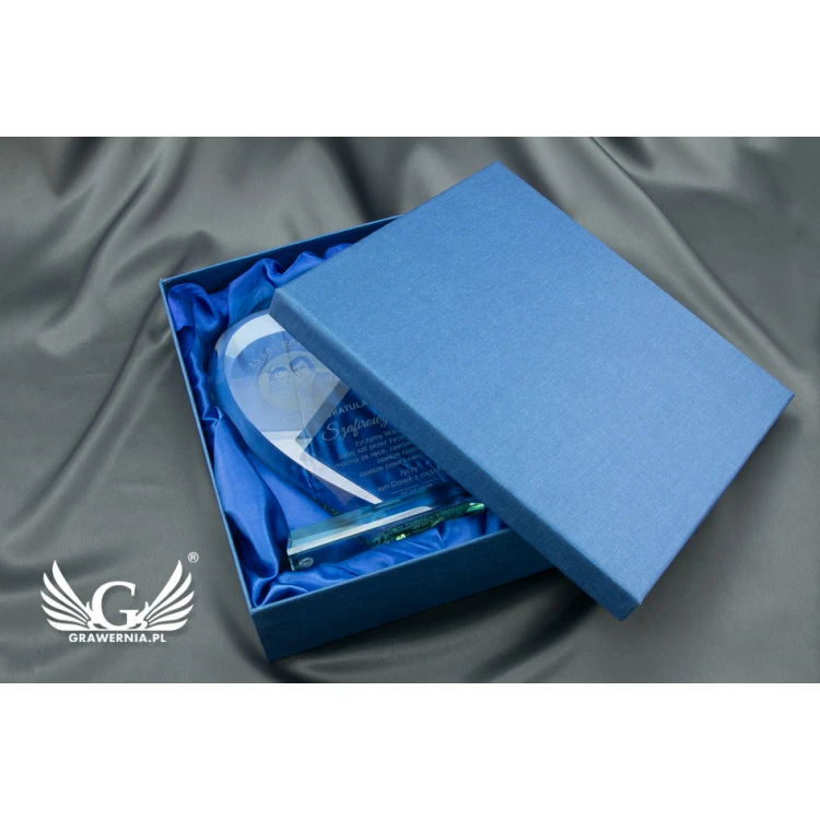 Trofeum szklane w etui - SERCE 3 - TSZ050