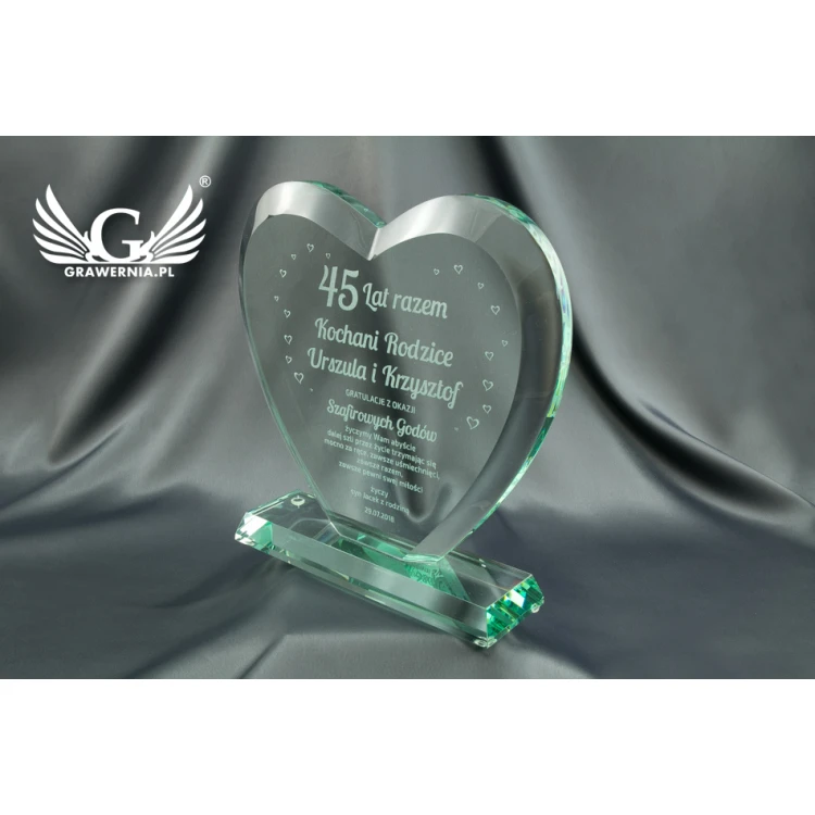 Trofeum szklane w etui - SERCE 3 - TSZ050
