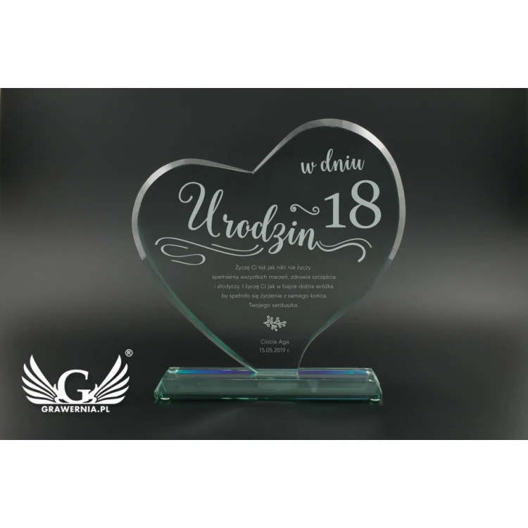 Trofeum szklane w etui - SERCE 4 - TSZ071