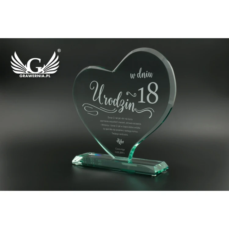 Trofeum szklane w etui - SERCE 4 - TSZ071