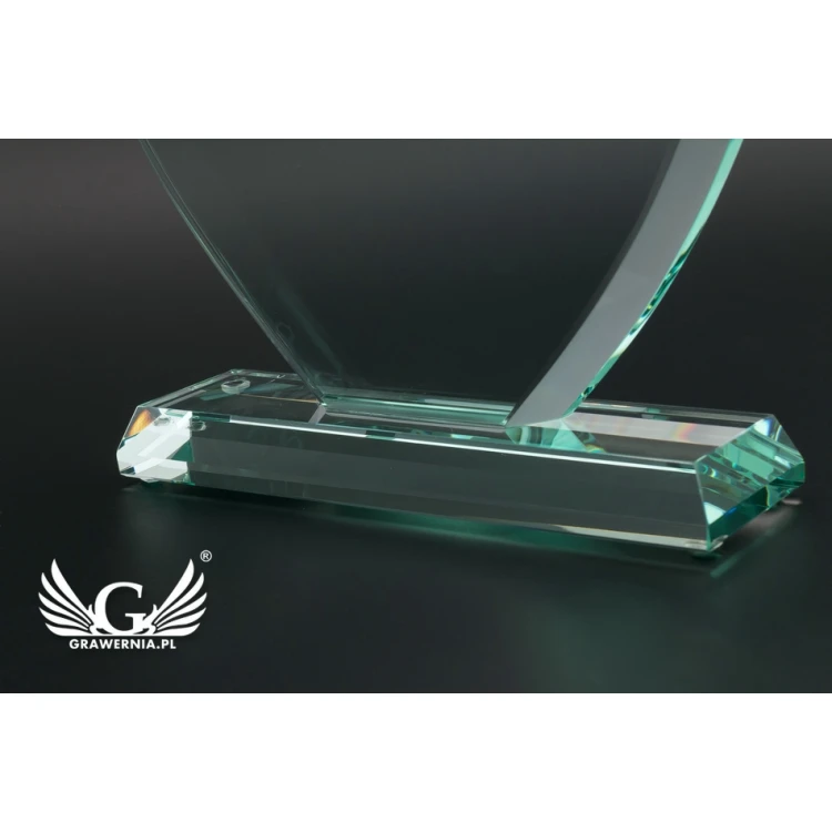 Trofeum szklane w etui - SERCE 3 - URODZINY - TSZ094