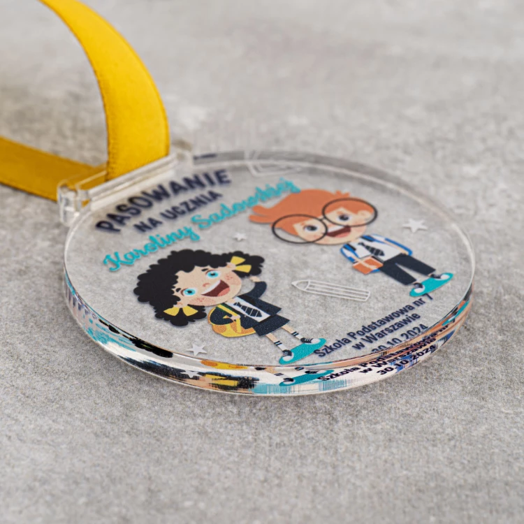 Medal pasowanie na ucznia - akryl transparentny gr. 5mm - śr. 60mm - MGR118