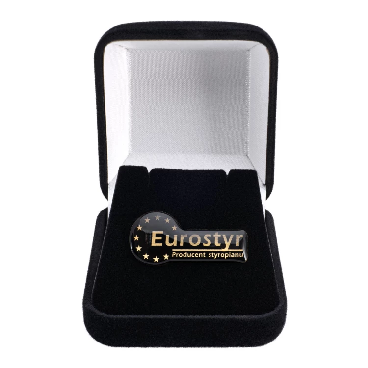 Pins z mosiądzu - doming 3D - wym. 31x14 mm - PWD042