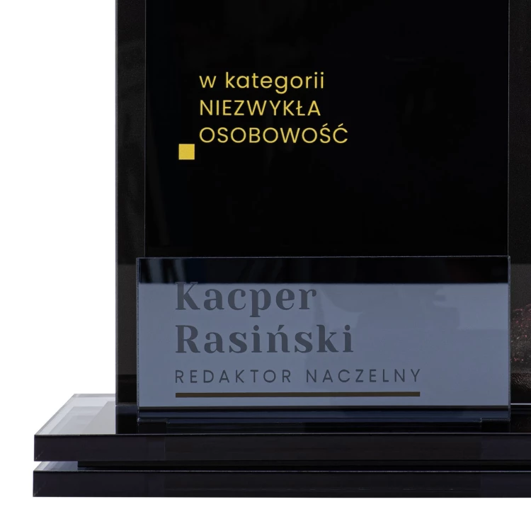 Statuetka biznesowa - nagroda za wyjątkowe osiągnięcie - wys. 25 cm - DTA131