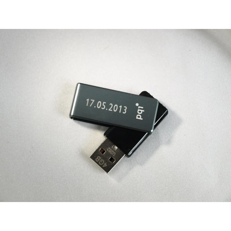 Wieczór kawalerski - kasetka z pamięcią pendrive na fotografie i filmy z imprezy - MGR006