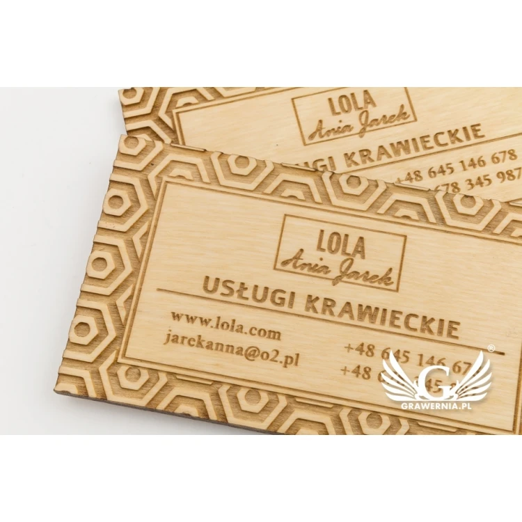 Wizytówki z drewna premium - lakierowane - grawerowane - WZ026