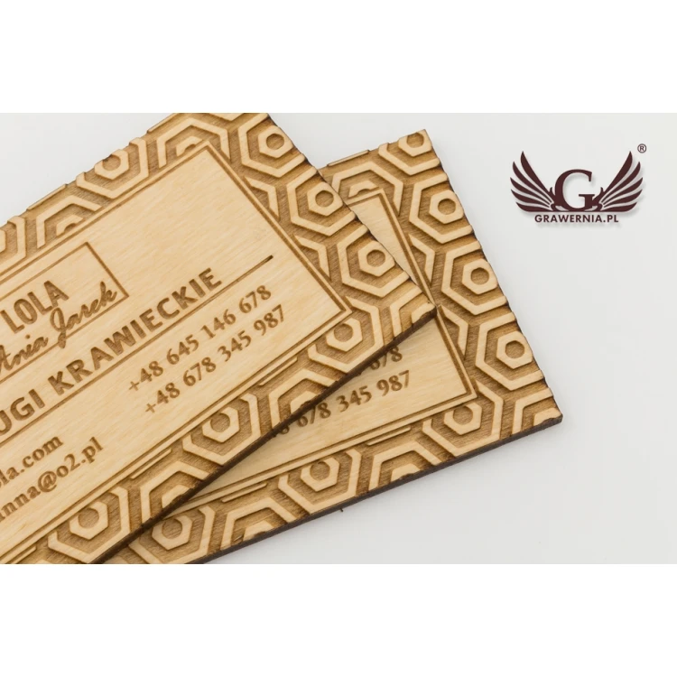 Wizytówki z drewna premium - lakierowane - grawerowane - WZ026
