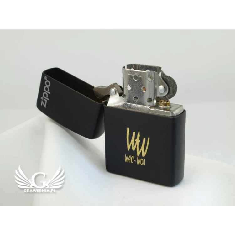 Zapalniczka ZIPPO Black Matte Logo - ZIP056