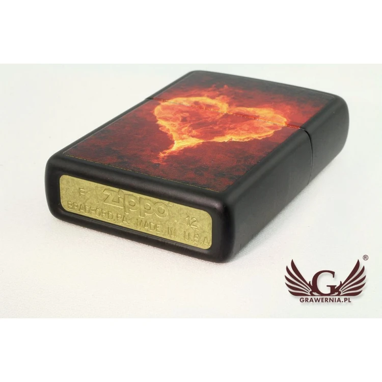 Zapalniczka Zippo Burning Heart Black Matte - ZIP017