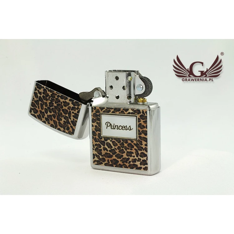 Zapalniczka ZIPPO Pantera High Polish Chrome - ZIP023