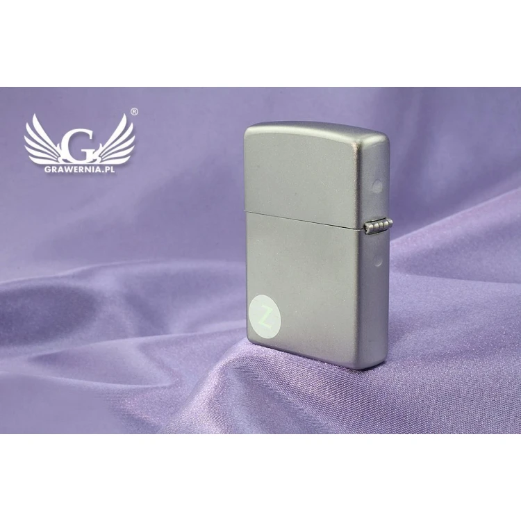 Zapalniczka Zippo Serce Czerwone Satin Chrome - ZIP022