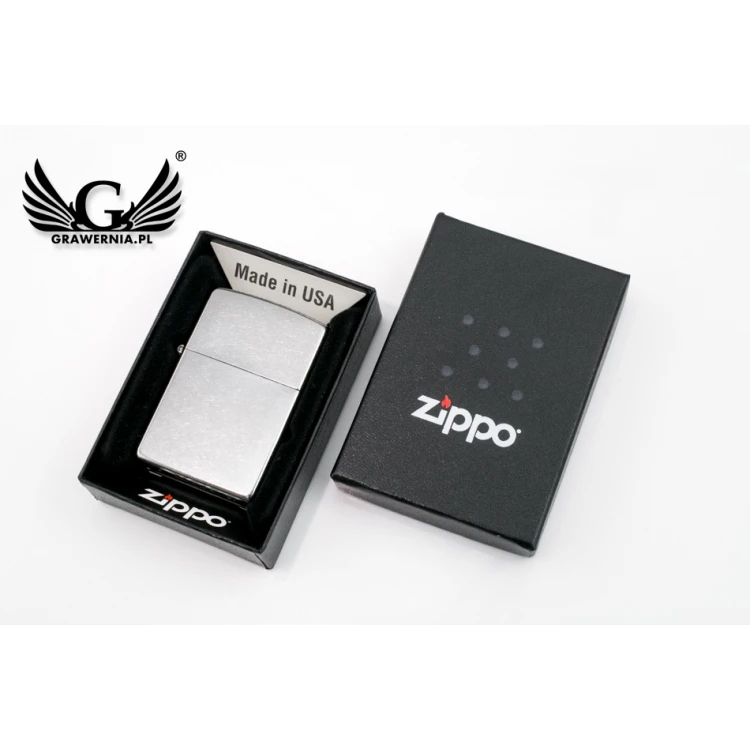 Zapalniczka ZIPPO Street Chrome - ZIP004