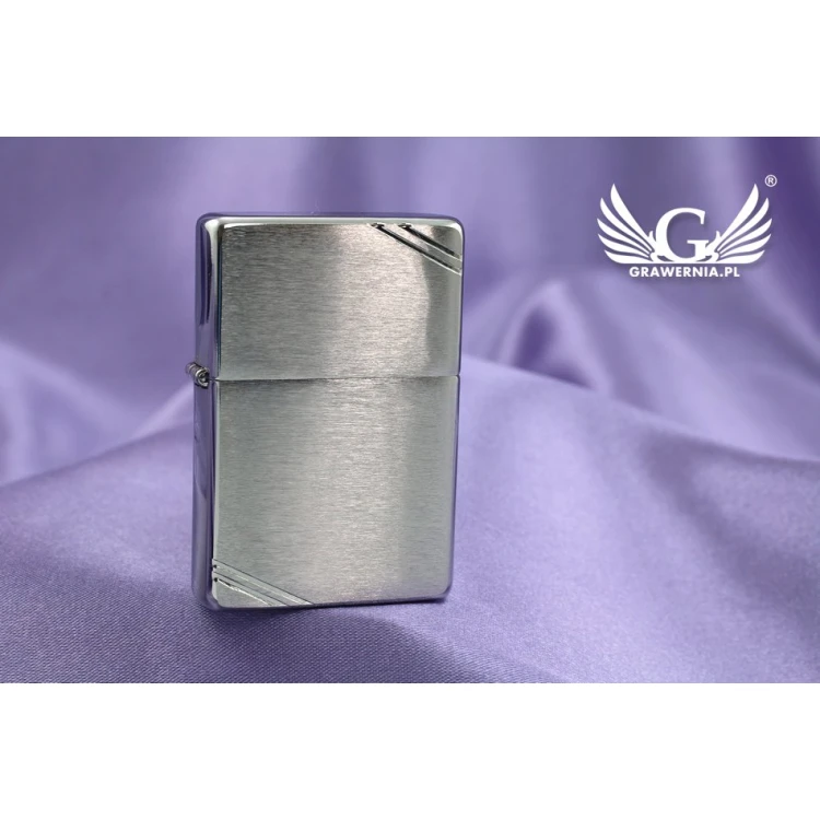 Zapalniczka ZIPPO Vintage Brushed Chrome with Slashes - ZIP027