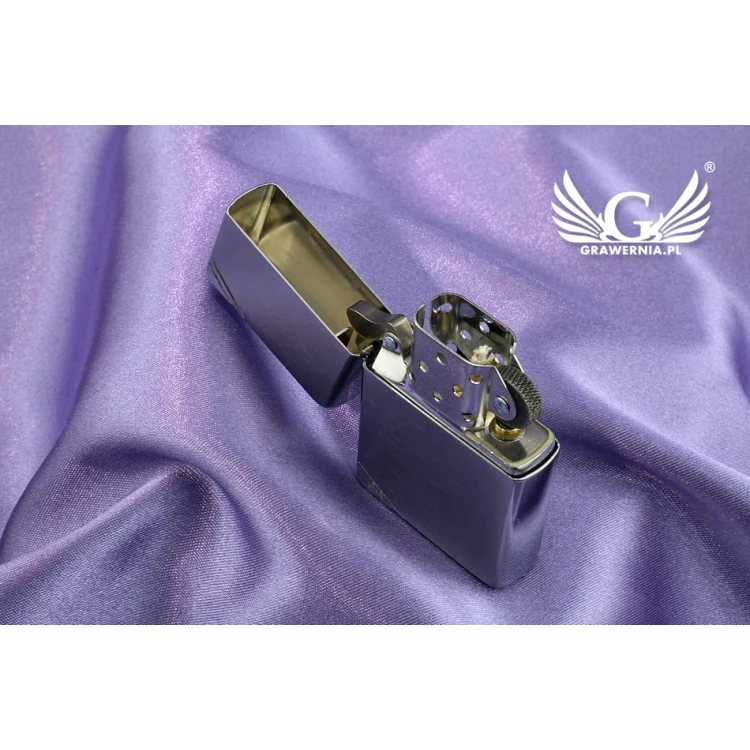 Zapalniczka ZIPPO Vintage Brushed Chrome with Slashes - ZIP027