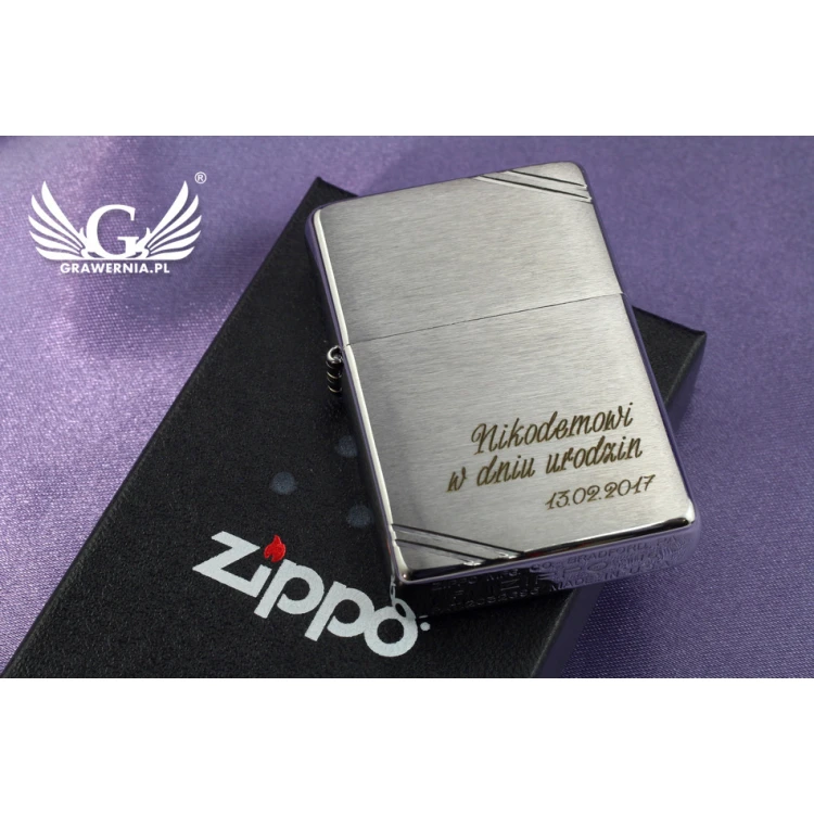 Zapalniczka ZIPPO Vintage Brushed Chrome with Slashes - ZIP027