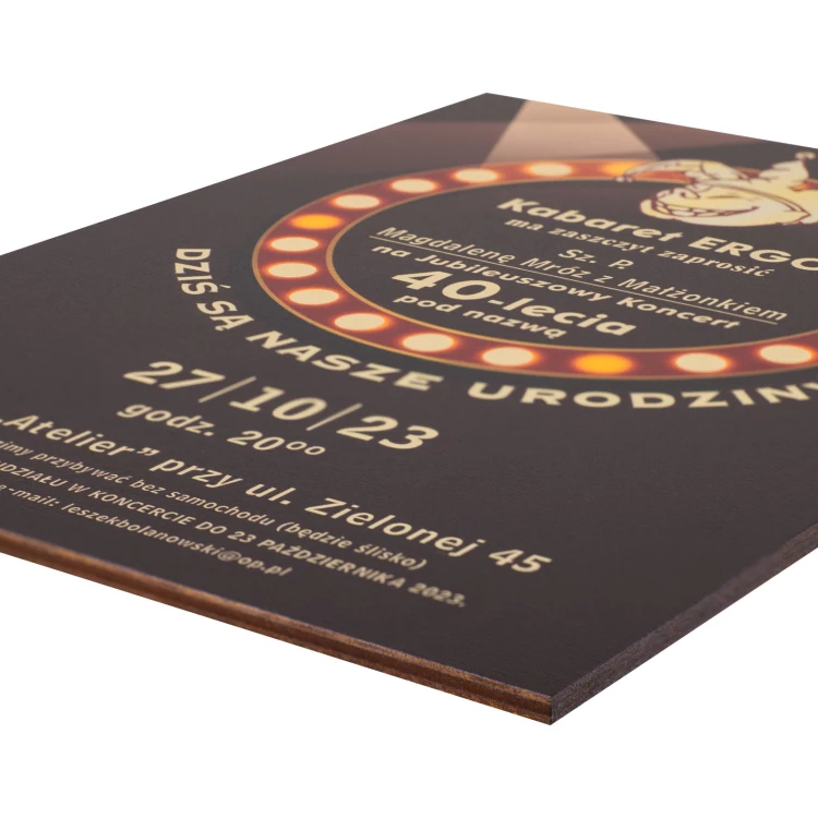 Zaproszenie na jubileuszowy koncert w formie drewnianej tabliczki - wym. 133x184mm - ZAP095
