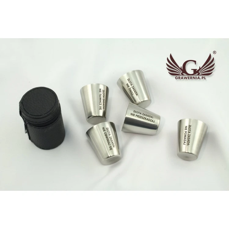 Zestaw kieliszków z grawerem Cheers 30ml x 4 sztuki
