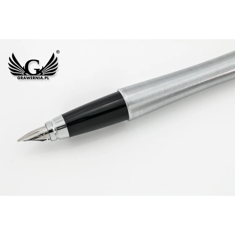 Zestaw Parker URBAN Metro Metallic CT pióro wieczne i długopis z czerwonym notesem - PAR137-DUO-SW